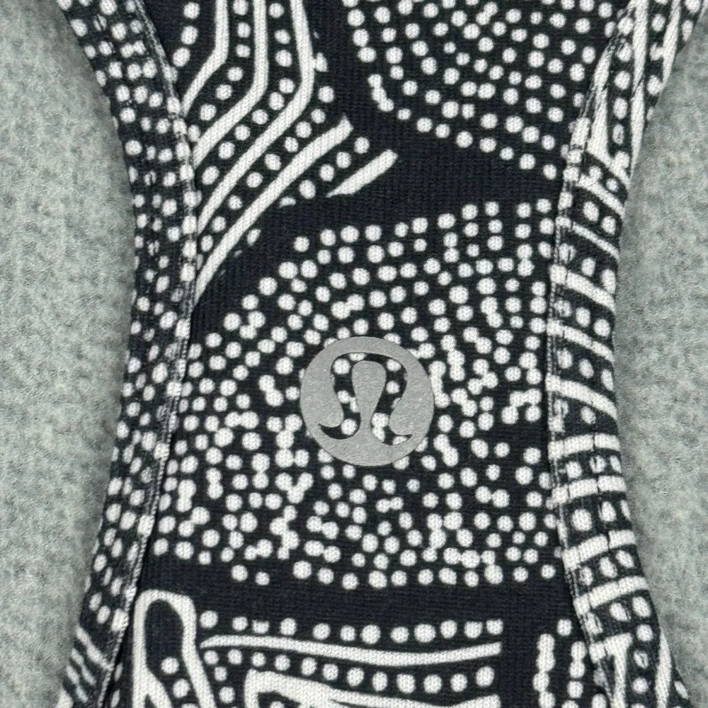Lululemon Tank Top‎ Womens 2 Black Dottie Tribe Cool Racerback Yoga Workout Gym